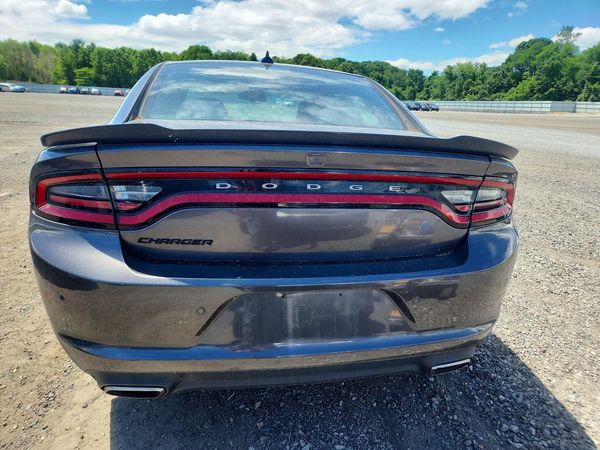 2017 DODGE CHARGER SXT