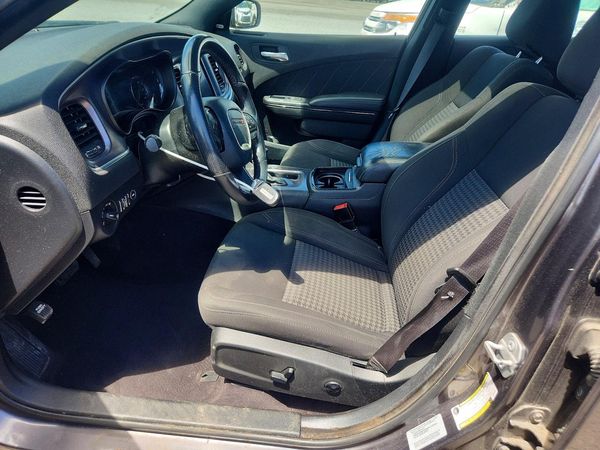 2017 DODGE CHARGER SXT
