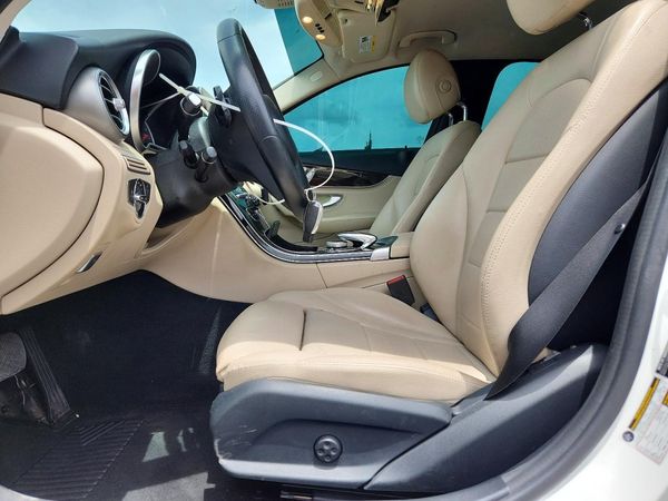 2015 MERCEDES-BENZ C300