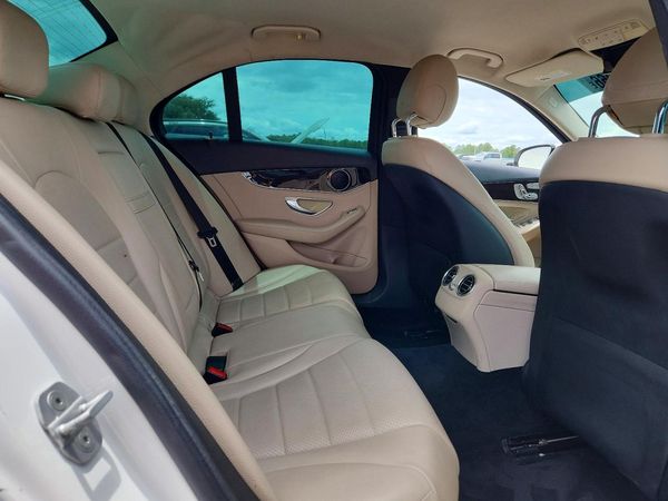 2015 MERCEDES-BENZ C300
