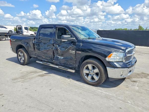 2019 RAM 1500 CLASSIC SLT
