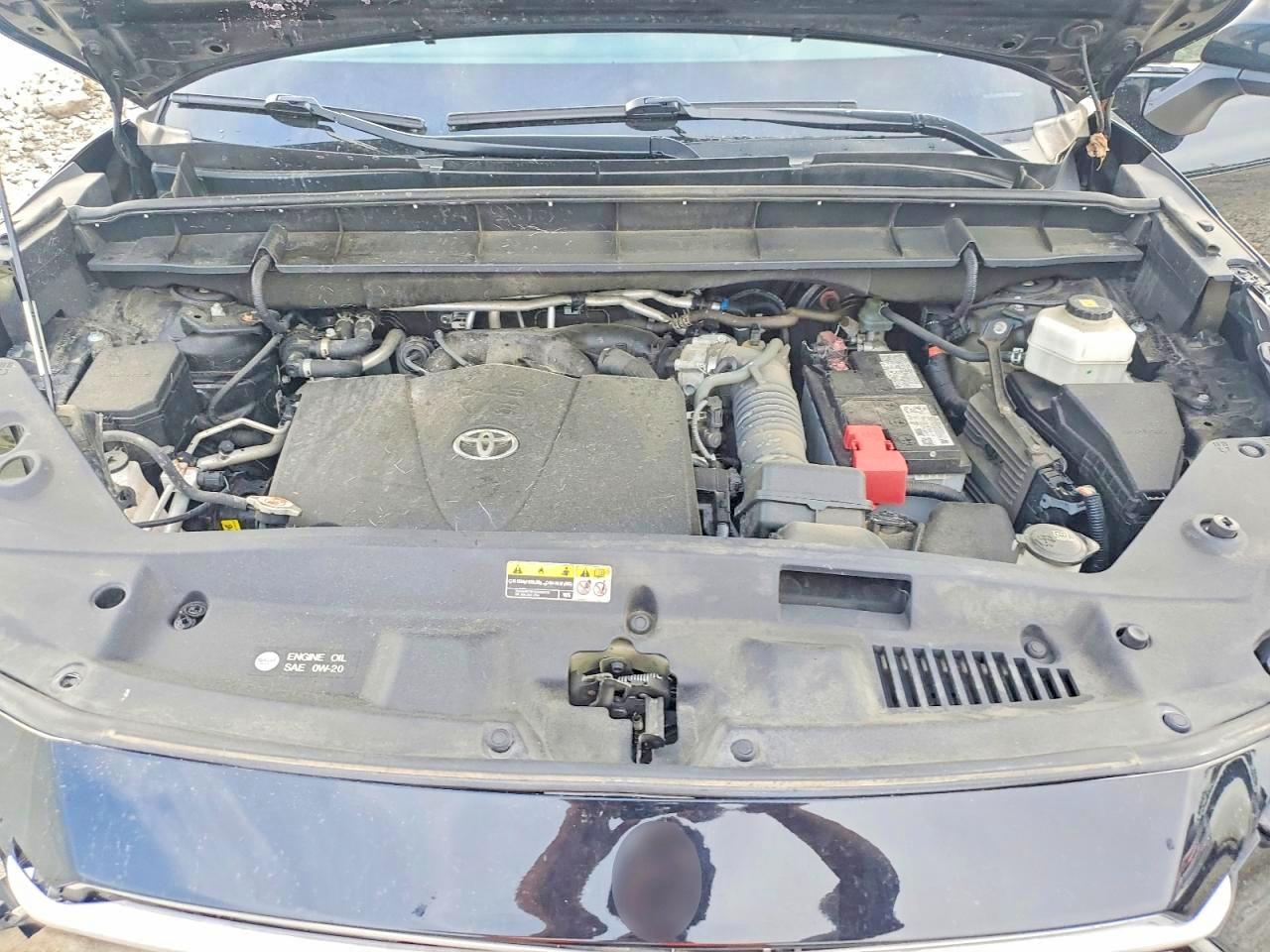 2021 TOYOTA HIGHLANDER XLE Nav