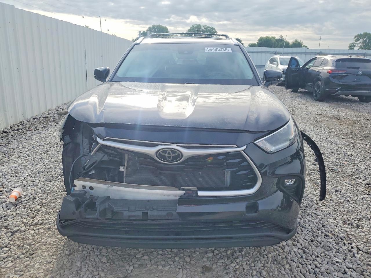 2021 TOYOTA HIGHLANDER XLE Nav