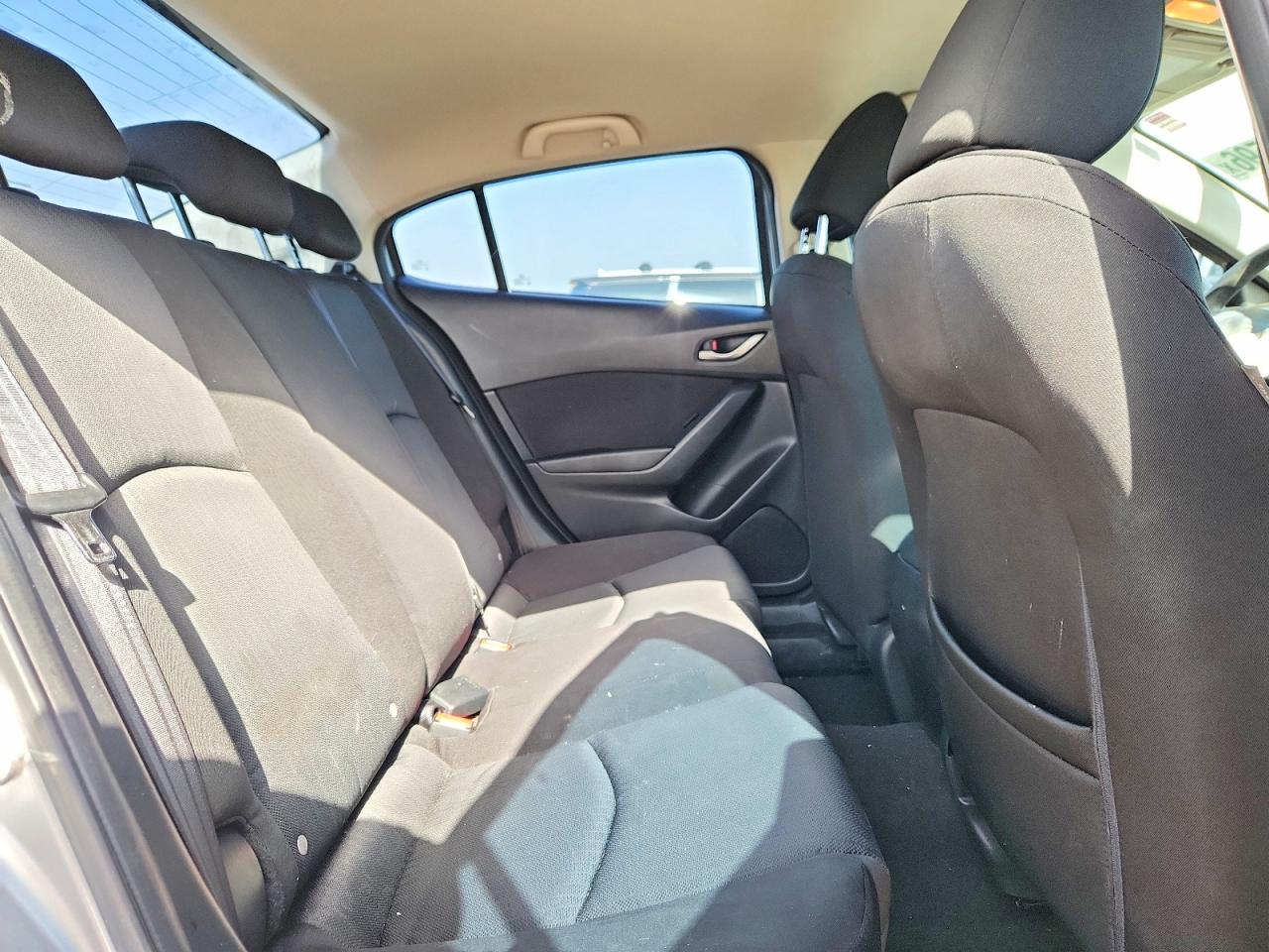 2015 MAZDA 3 Sport/GX