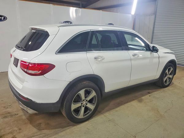 2016 MERCEDES-BENZ GLC GLC300
