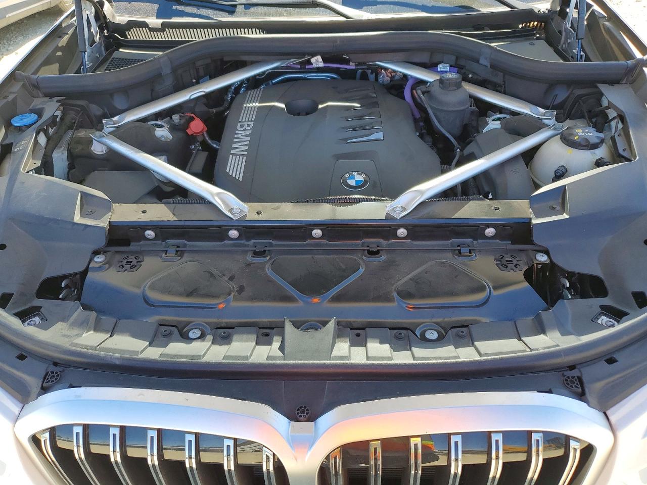 2025 BMW X7