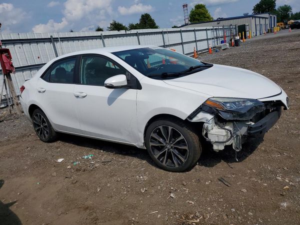 2017 TOYOTA COROLLA