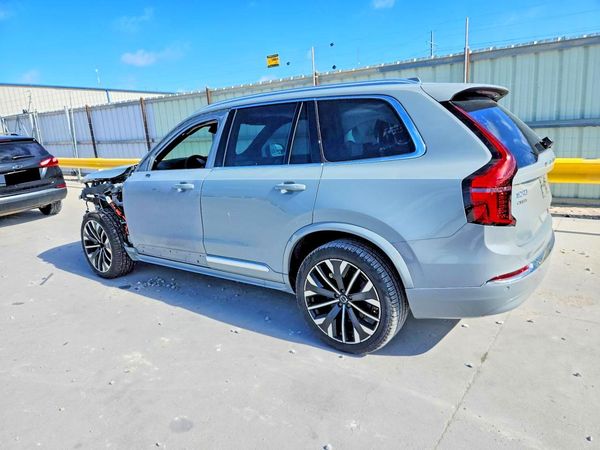 2025 VOLVO XC90