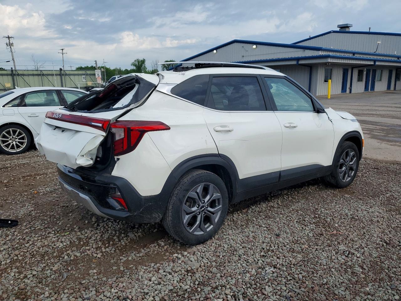 2024 KIA SELTOS S, X-Line