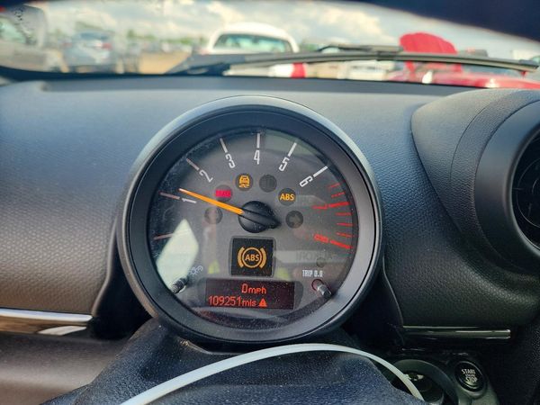 2015 MINI COOPER
