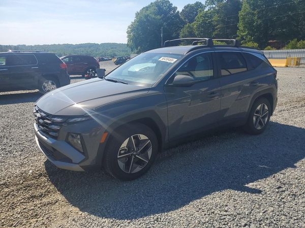 2026 HYUNDAI TUCSON SEL, SEL Plus — Front 3/4