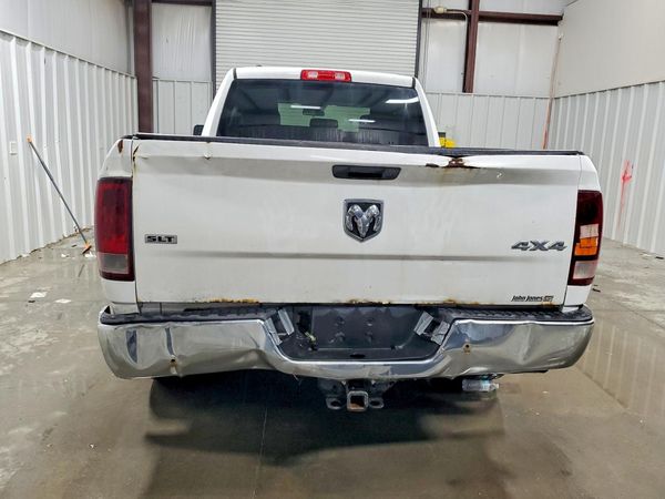 2013 RAM 1500 SLT