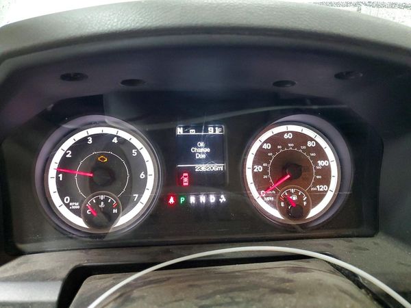 2013 RAM 1500 SLT