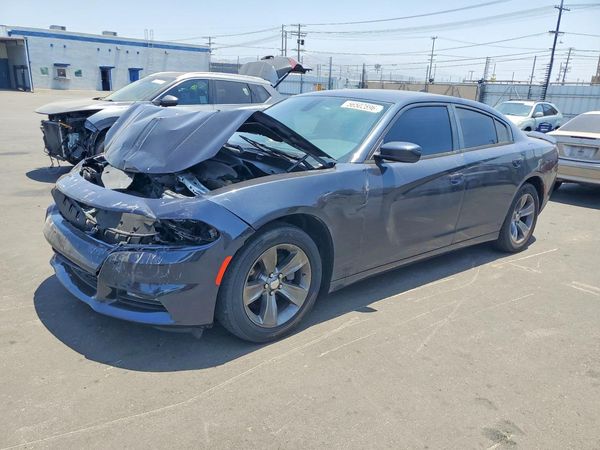 2016 DODGE CHARGER SXT