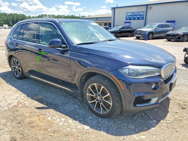 2015 BMW X5 xDrive35i — Passenger 3/4