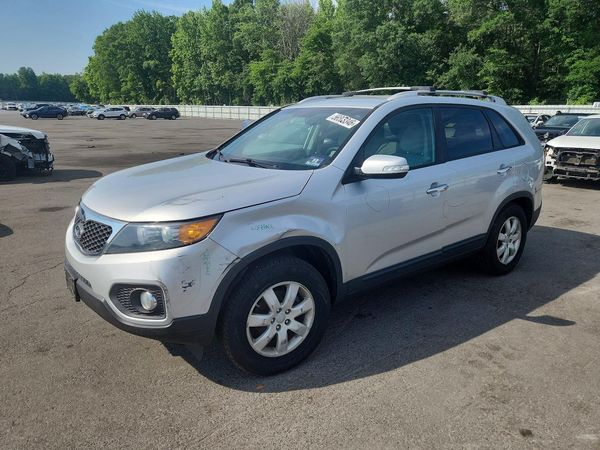 2013 KIA SORENTO