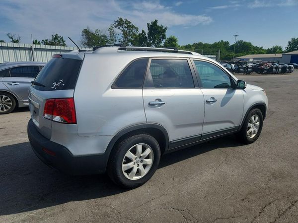 2013 KIA SORENTO
