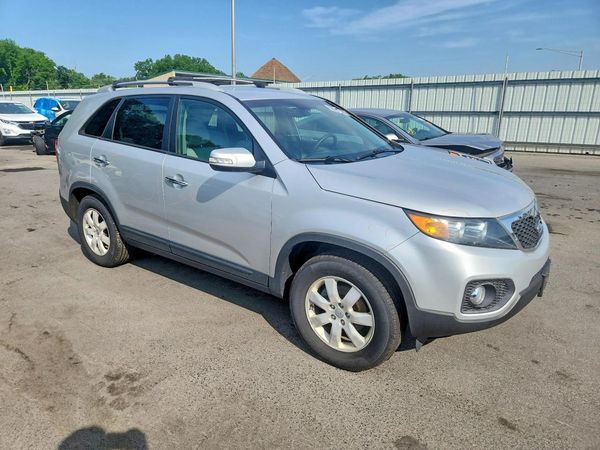 2013 KIA SORENTO