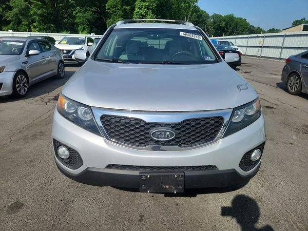 2013 KIA SORENTO