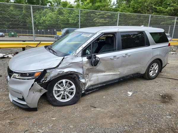 2023 KIA CARNIVAL