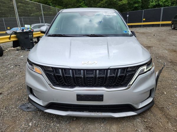 2023 KIA CARNIVAL LX, LX Seat Package