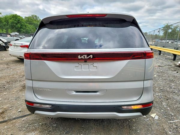 2023 KIA CARNIVAL LX, LX Seat Package