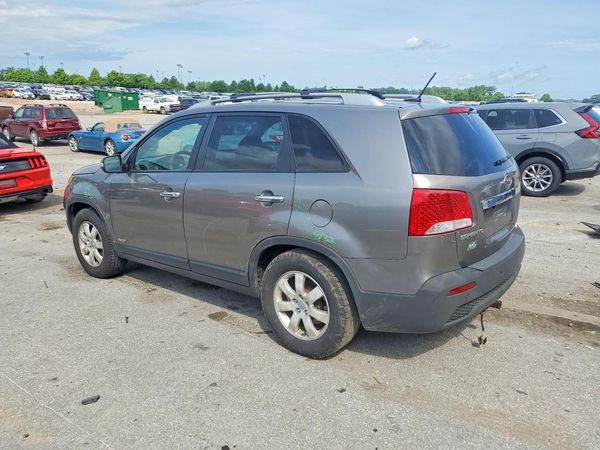 2013 KIA SORENTO Base / LX