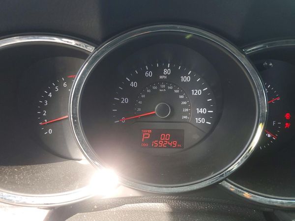 2013 KIA SORENTO Base / LX
