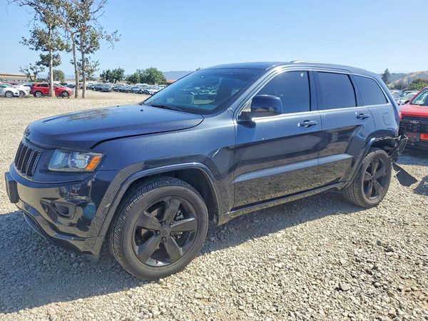 2015 JEEP GRAND CHEROKEE LAREDO 4X2