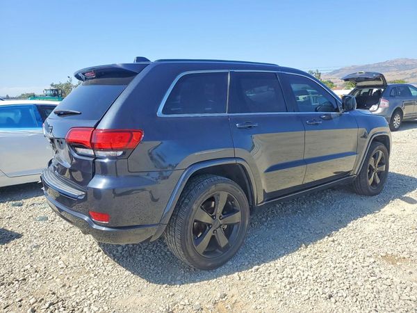2015 JEEP GRAND CHEROKEE LAREDO 4X2