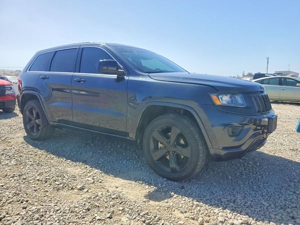 2015 JEEP GRAND CHEROKEE LAREDO 4X2