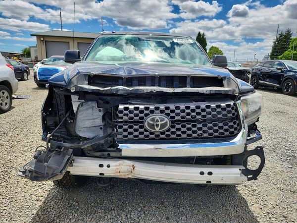2018 TOYOTA TUNDRA SR/SR5