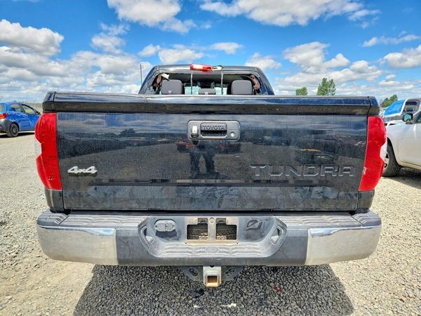 2018 TOYOTA TUNDRA SR/SR5