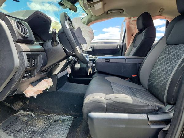 2018 TOYOTA TUNDRA SR/SR5