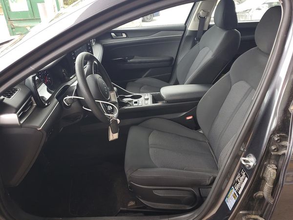 2022 KIA K5