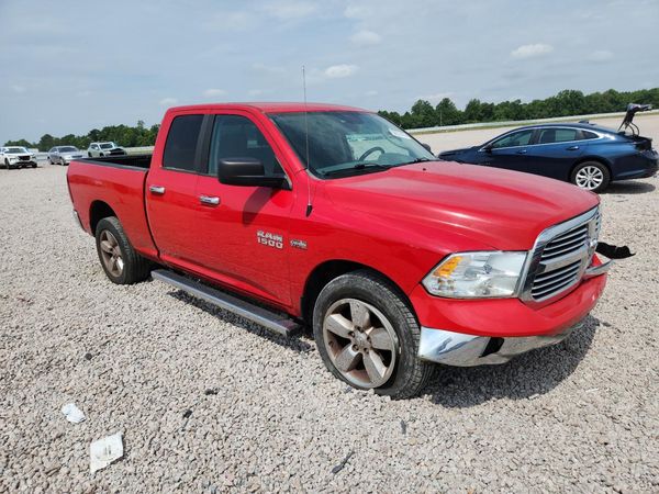 2016 RAM 1500 SLT