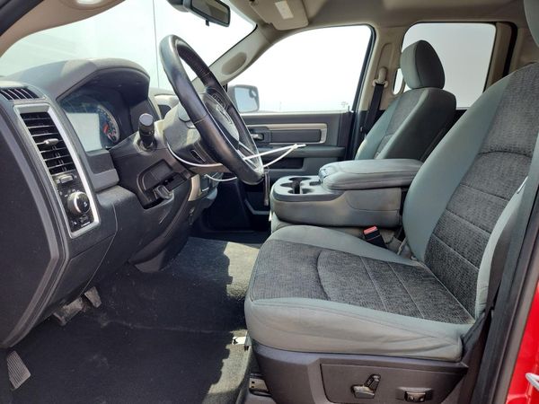 2016 RAM 1500 SLT