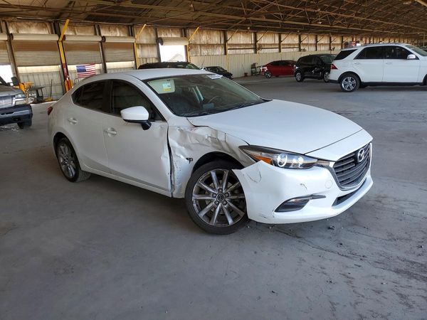 2017 MAZDA 3 Touring