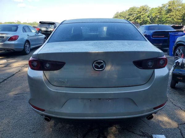 2022 MAZDA 3 Preferred Package