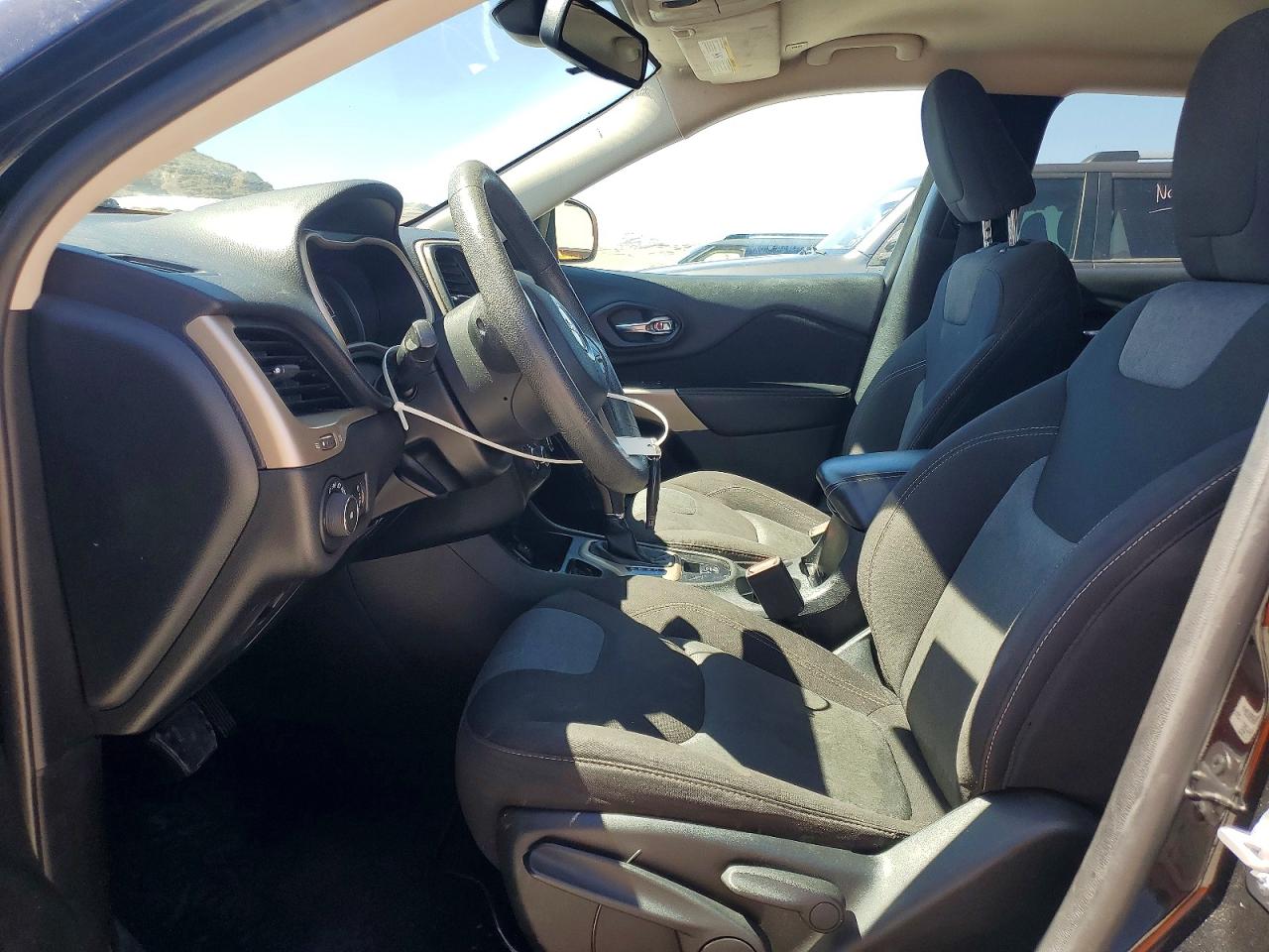 2018 JEEP CHEROKEE LATITUDE FWD