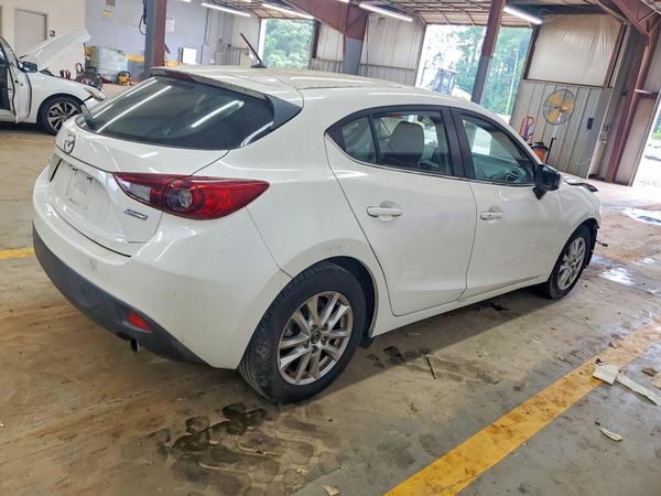 2016 MAZDA 3