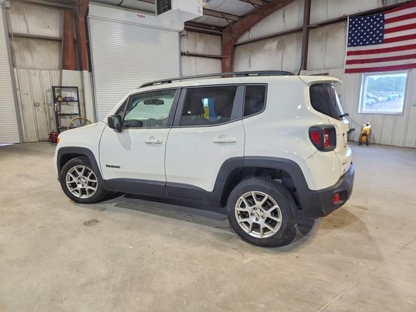 2023 JEEP RENEGADE LATITUDE 4X4