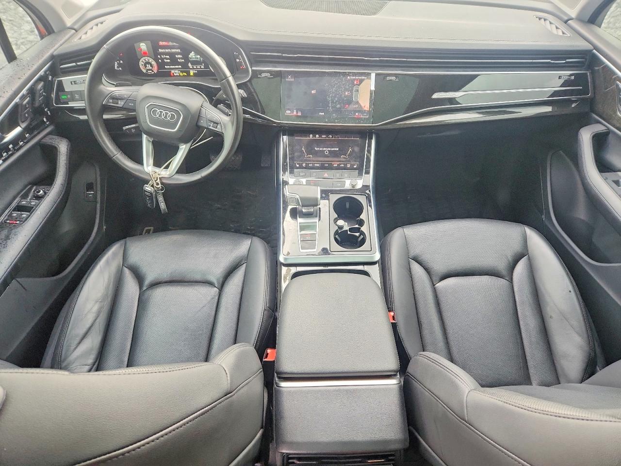 2023 AUDI Q7 quattro Premium Plus