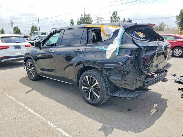 2022 TOYOTA HIGHLANDER XSE