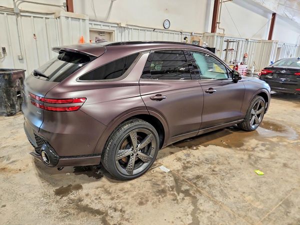 2023 GENESIS GV70