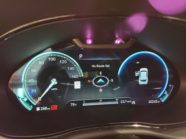 2023 GENESIS GV70