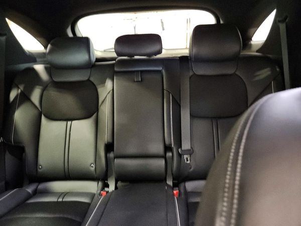 2023 GENESIS GV70