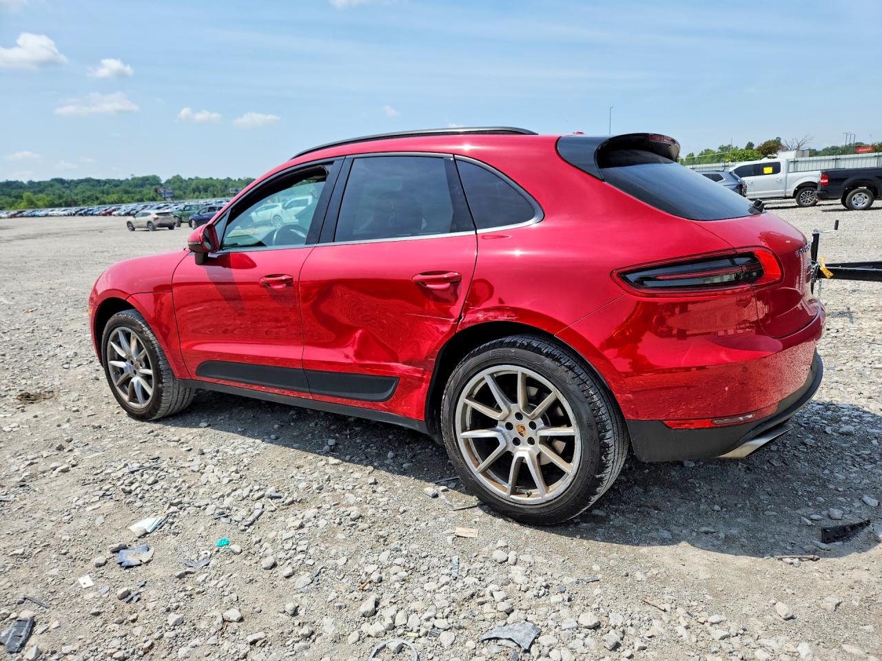2018 PORSCHE MACAN