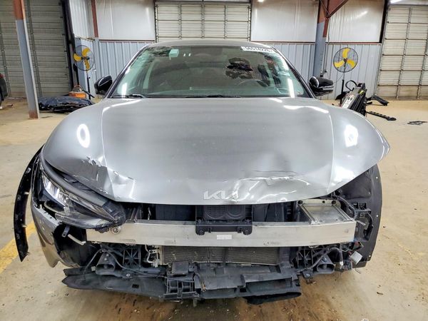 2023 KIA EV6 Light, Wind