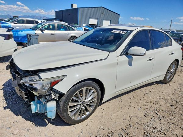 2018 INFINITI Q50
